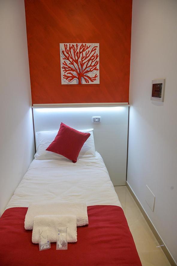 Corallo Rosso B&B แตร์ราซีนี ภายนอก รูปภาพ