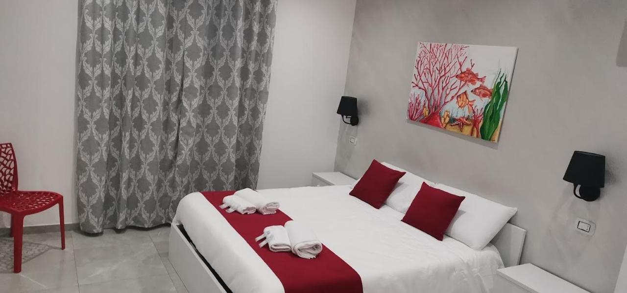 Corallo Rosso B&B แตร์ราซีนี ภายนอก รูปภาพ