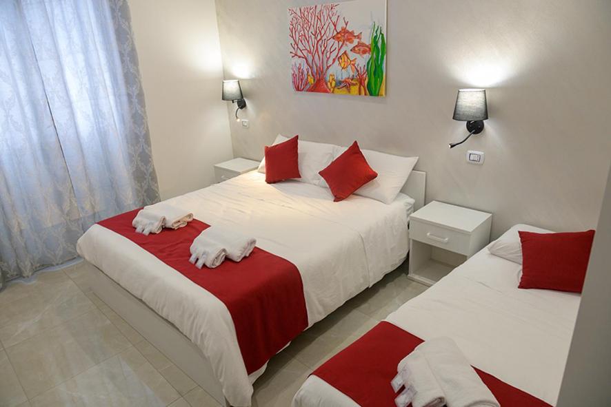 Corallo Rosso B&B แตร์ราซีนี ภายนอก รูปภาพ